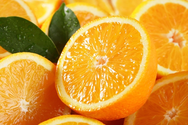 【一顆橙子能預防「這4種病」！而且具有止咳化痰功效！】